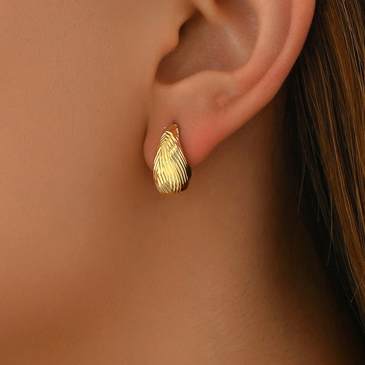 Orecchini Pendenti a Goccia Geometrici Minimalisti da Donna in Rame con Finitura Galvanica, Orecchini a Perno Eleganti e Freschi