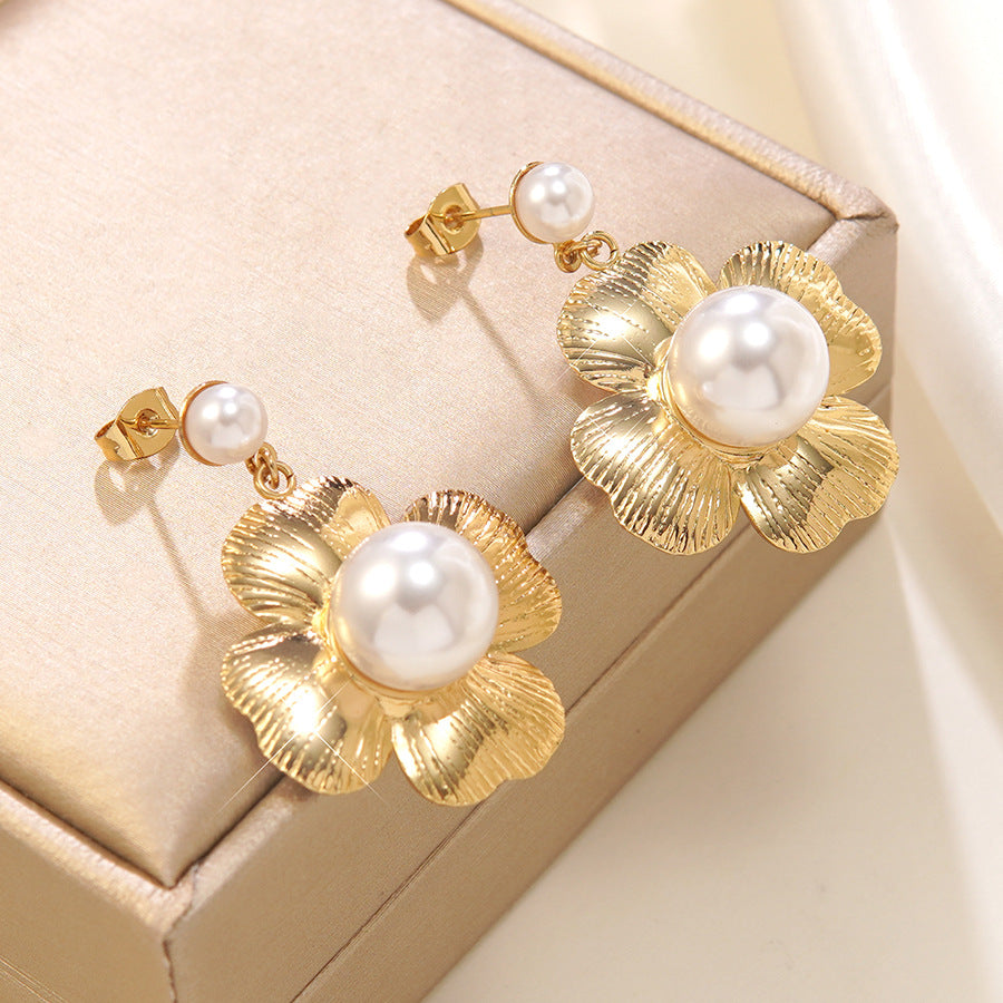 Orecchini a perno con perle in acciaio inossidabile, floreali, vintage ed eleganti