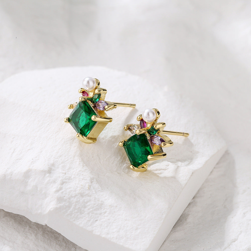 Minimalist Modern 18K Gold Plated Copper Micro-Paved Zircon Irregular Geometric Stud Earrings for Women