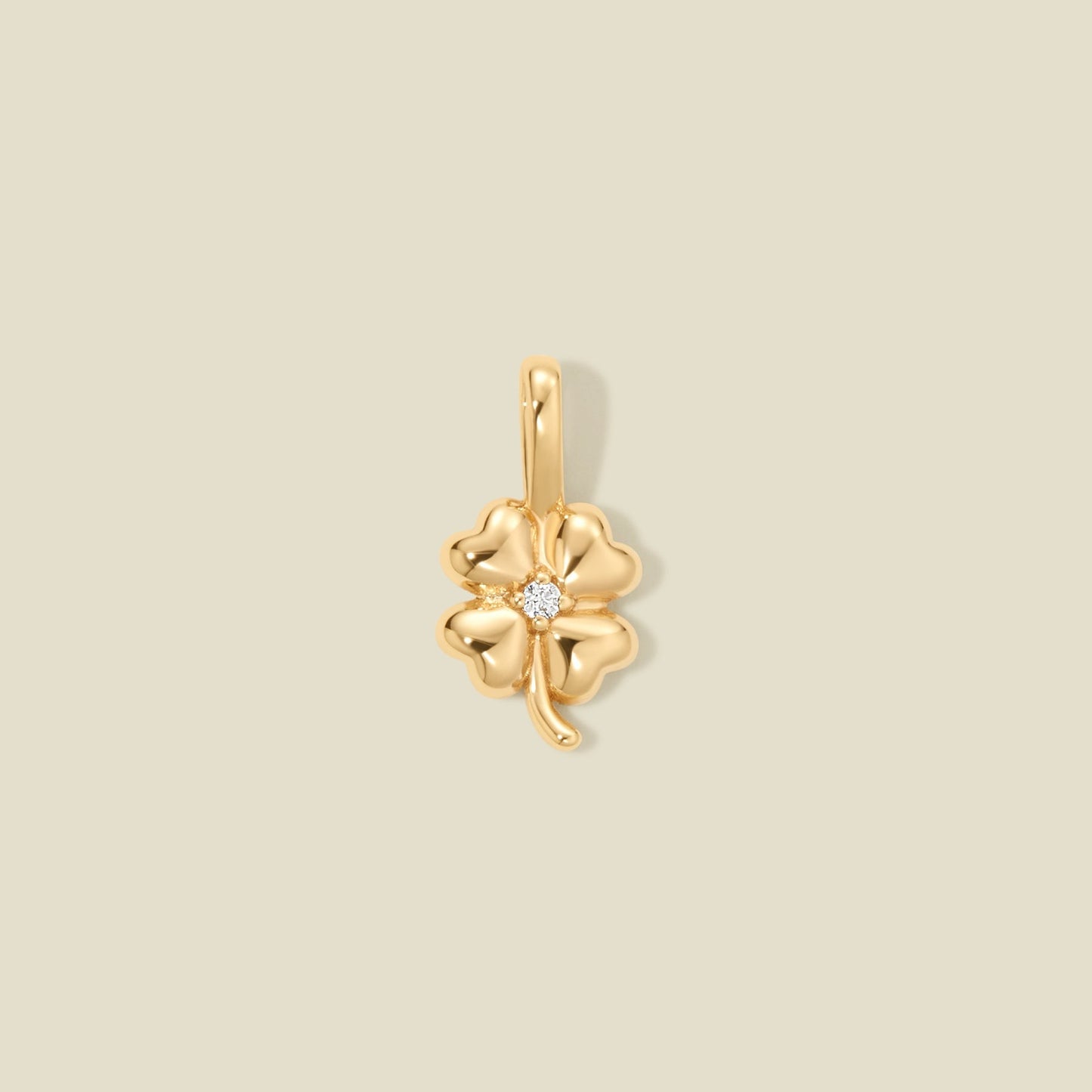 Ciondolo barretta minimalista con cuore geometrico placcato oro in ottone e strass