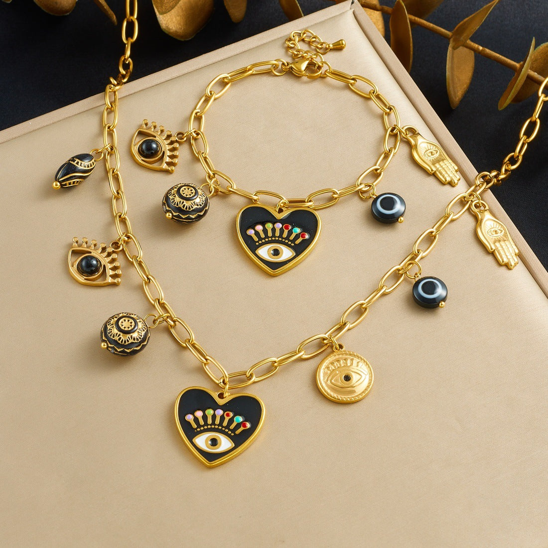 Gothic Drip Oil Plated Stainless Steel Heart and Round Eye Palm Pendant Jewelry Set with Curb Chain