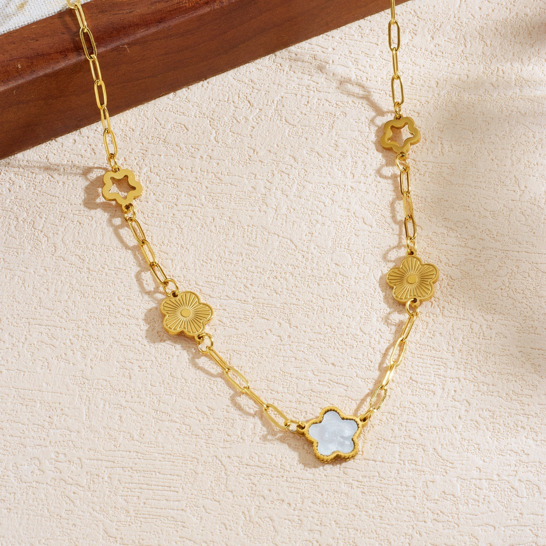 Vintage Gold Plated Hollow Floral Stainless Steel Curb Chain Necklace