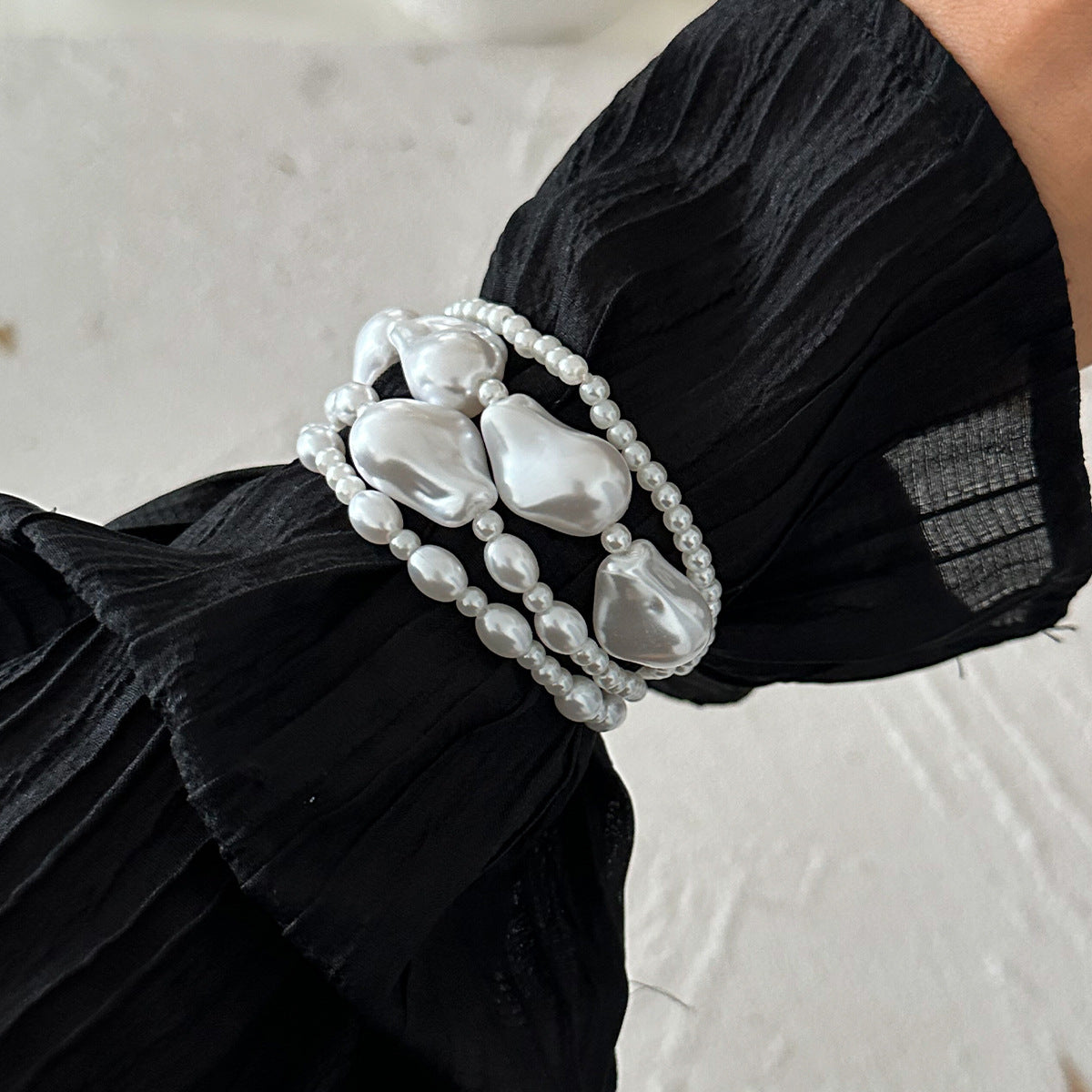 Minimalist Elegant Geometric Irregular Pearl Bracelet Set for Women