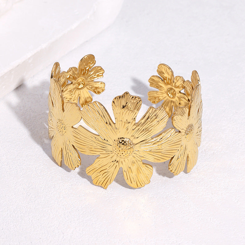 Elegant Gold Plated Floral Stainless Steel Bracelet for Women
