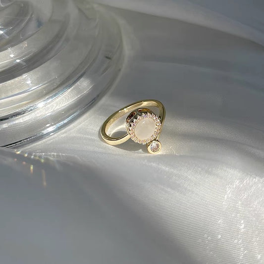 Luxury Minimalist Geometric Cat's Eye Stone Rotating Adjustable Open Ring for Women Fashion Statement Ring with Plated Alloy Band