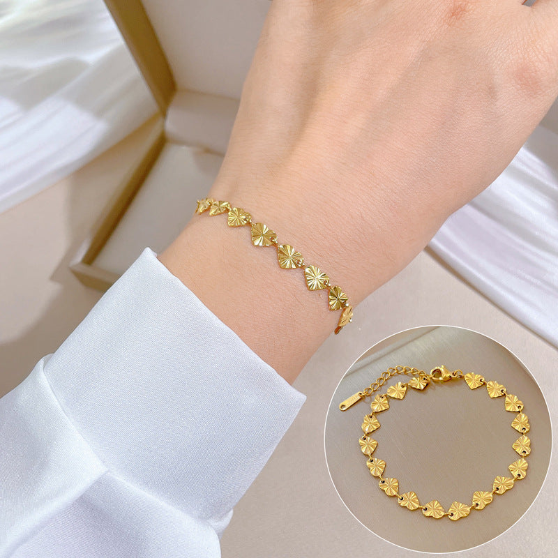 Pulsera Vintage de Acero de Titanio Dulce con Corazón y Patrón Ondulado y de Frijol