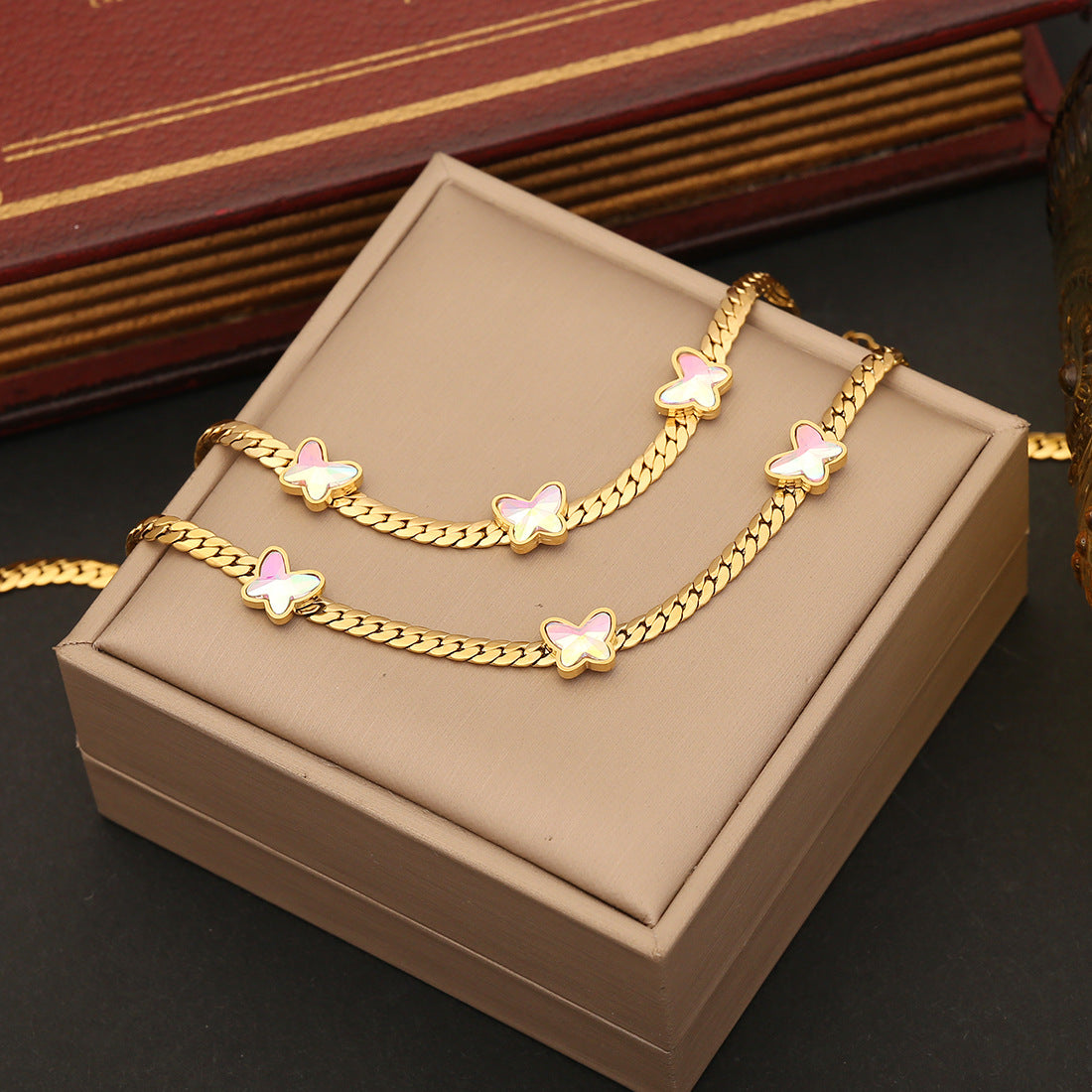 Fashionable Butterfly Pendant Necklace Set in Stainless Steel with Plated Finish for Women