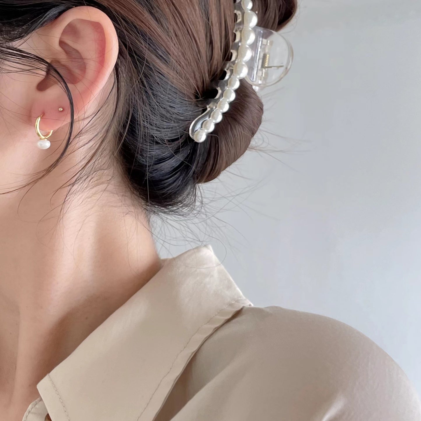 Orecchini da donna in argento sterling 925 a forma di goccia, minimalisti ed eleganti, con perla intarsiata