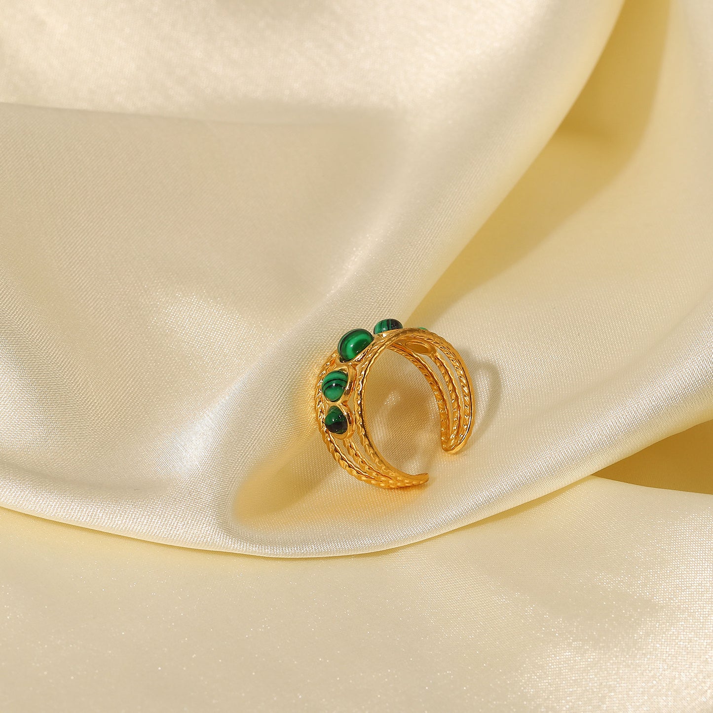 Ins Style Round Hollow-Out Stainless Steel Ring for Women Fashion Jewelry Gift