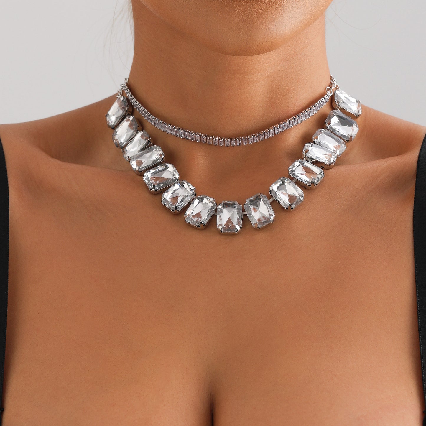 Fashionable Crystal-Embellished Clavicle Necklace with Tassel and Heart Shape in Alloy with Plating Finish for Women