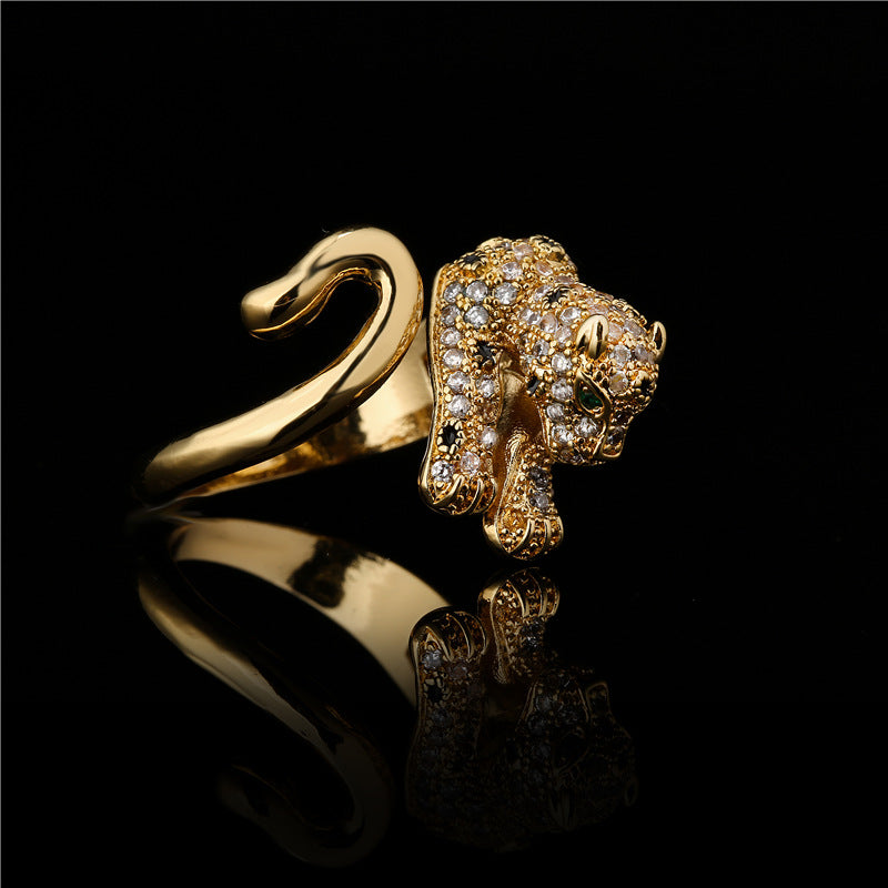 Anello alla moda con ghepardo geometrico in rame placcato oro 18 carati e zirconi AAA micro-incastonati