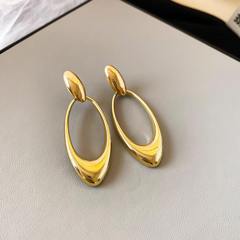 Pendientes Chic de Borla Floral para Mujer con Postes de Plata de Ley 925 y Base de Cobre Bañado
