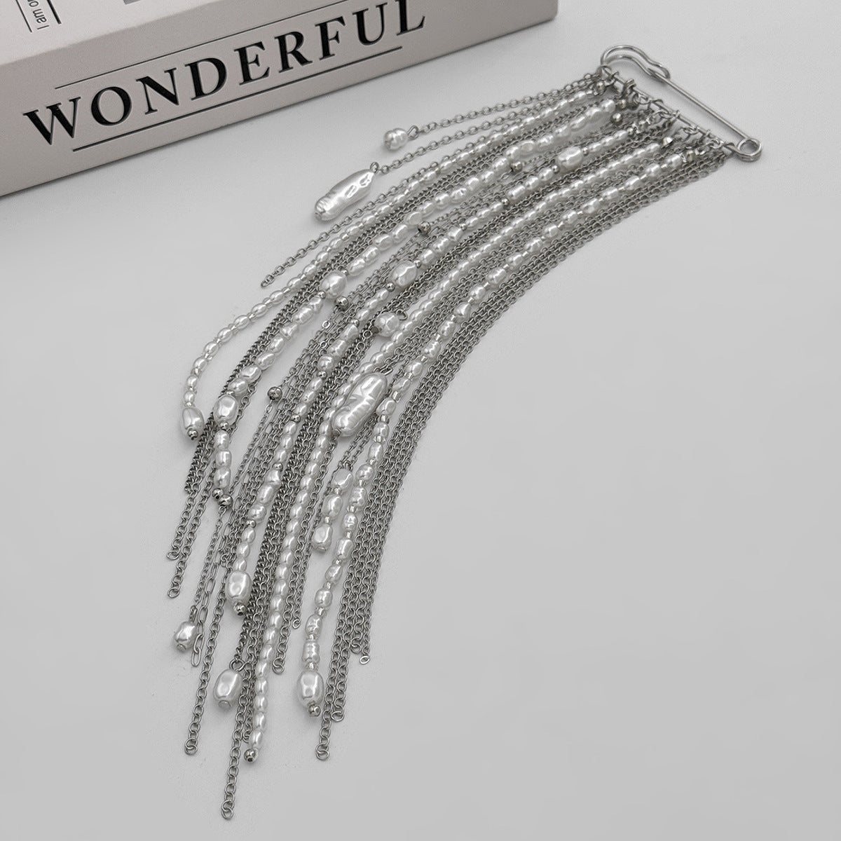 Elegant Geometric Faux Pearl Brooch Pin for Women