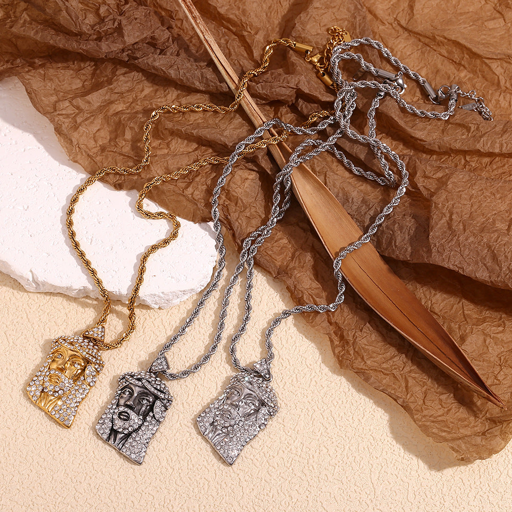 Collana con ciondolo hip-hop streetwear retrò da uomo in acciaio inossidabile placcato oro 18K e strass su tutta la superficie, con catena ritorta
