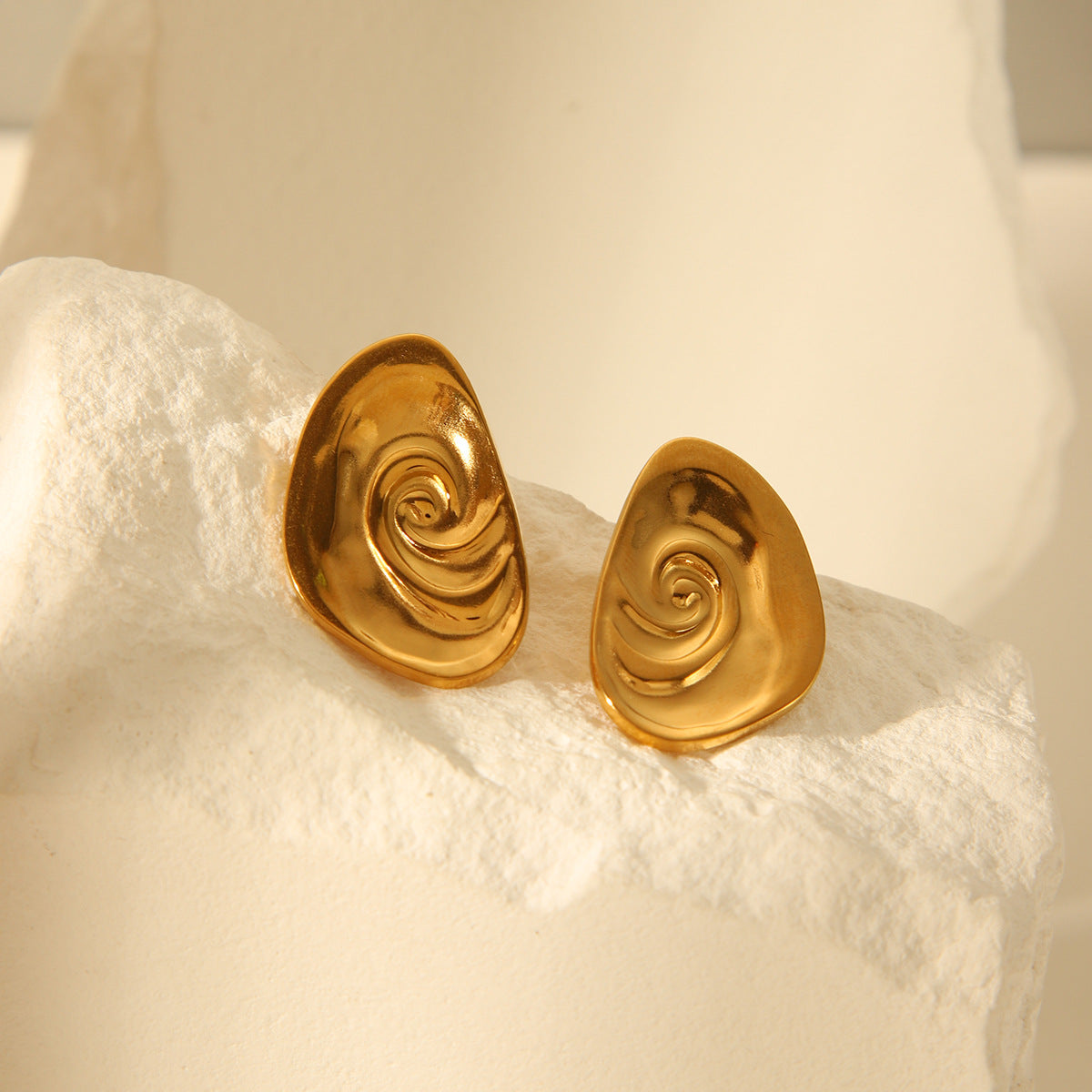 Ins Style 18K Gold Plated Stainless Steel Geometric Conch Shell Earrings for Women