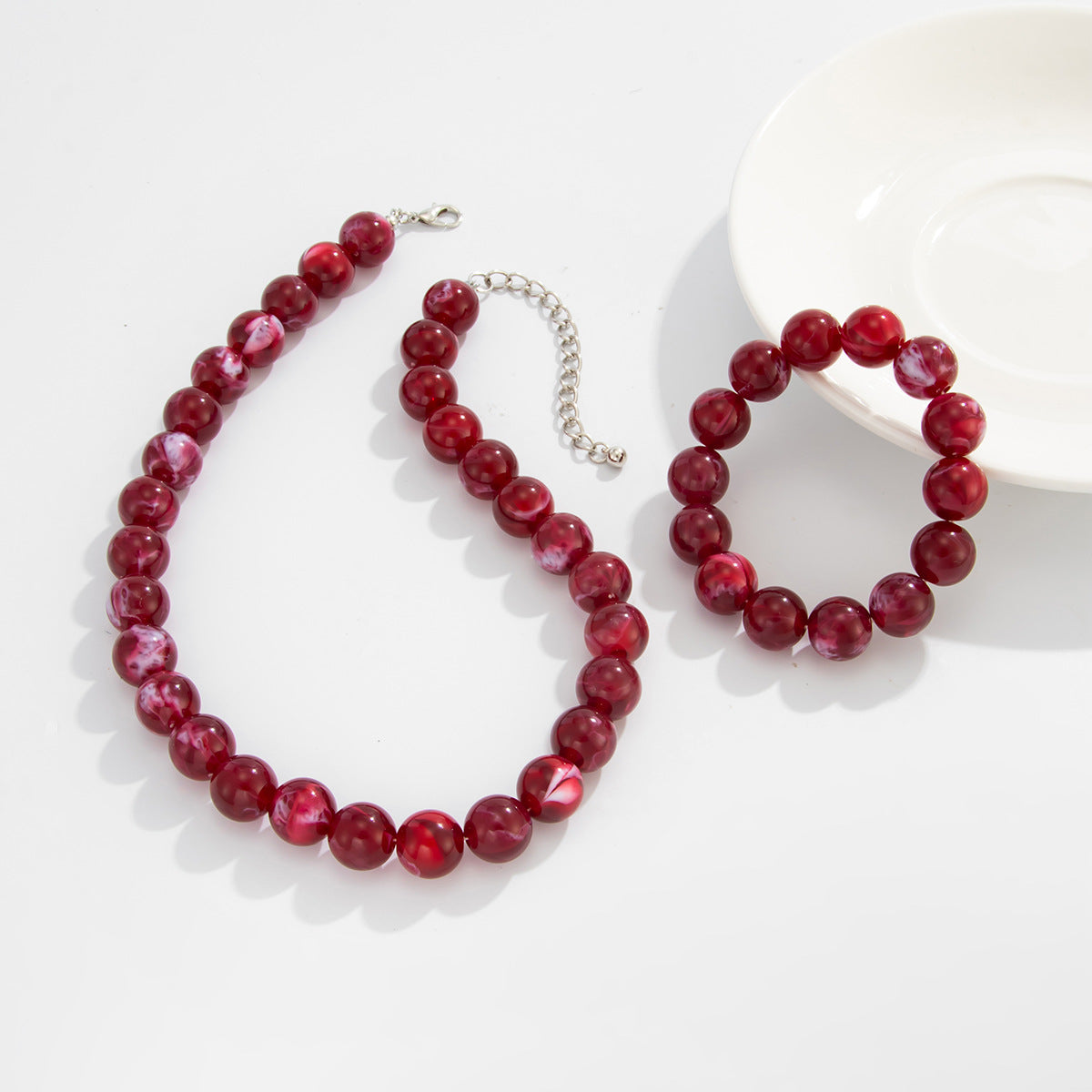 Minimalist Geometric Round Acrylic Beaded Necklace for Women