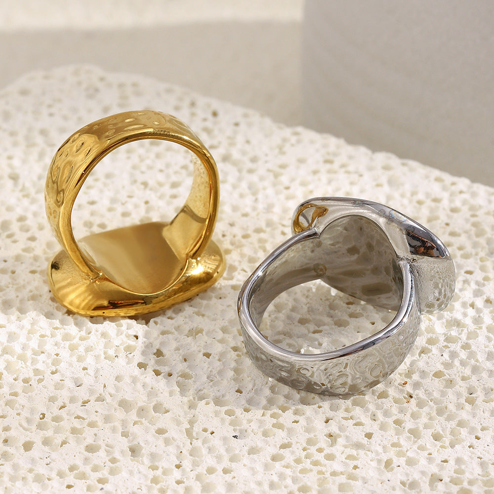 Anillo de Acero Inoxidable Minimalista Geométrico Chapado en Oro de 18 quilates con Textura Irregular para Mujer, Accesorio de Moda de Lujo
