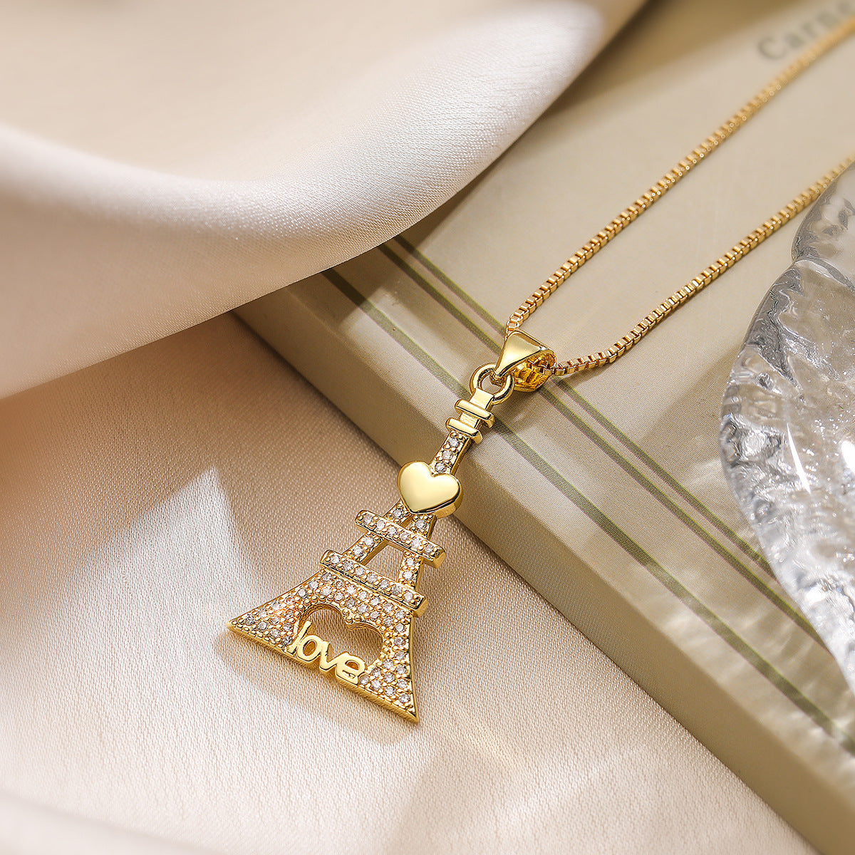 Cute Bear Pendant Necklace for Women in Copper with Real Gold Plating and Zircon Geometric Locket Style