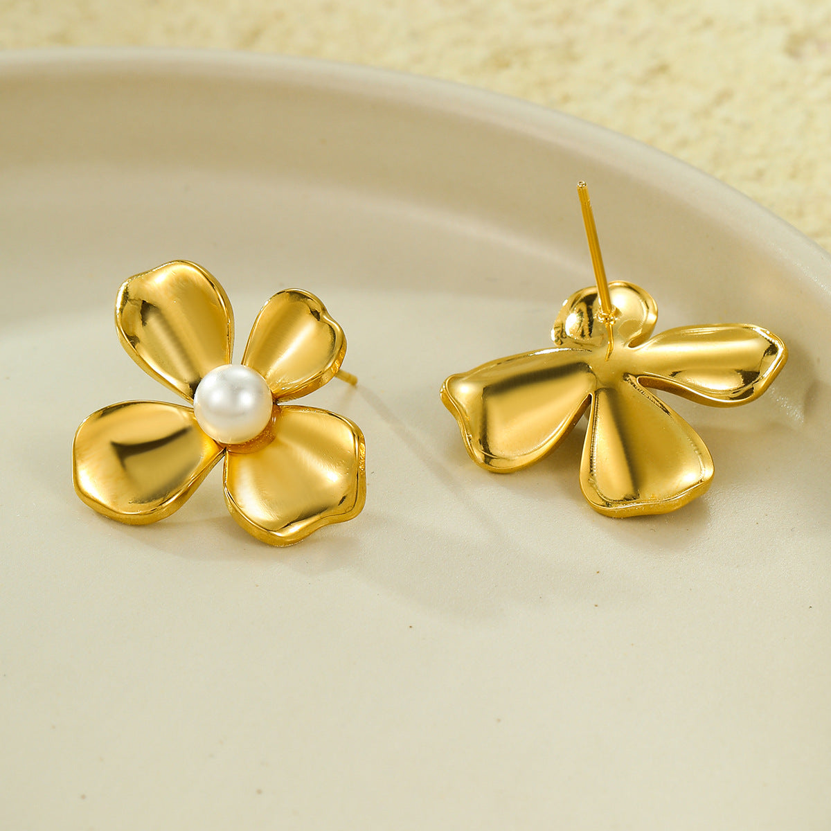 Orecchini vintage a petalo a forma di fiore in acciaio inossidabile placcato oro 18K