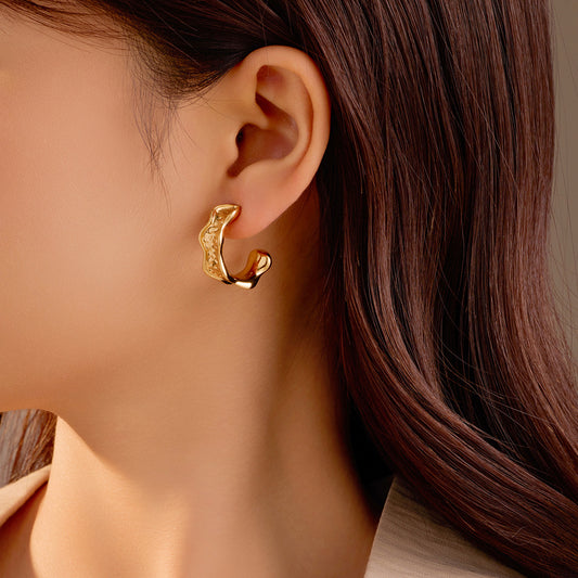 Retro French-Style C-Shaped Concave Hammered Stainless Steel Earrings with Plated Finish for Women