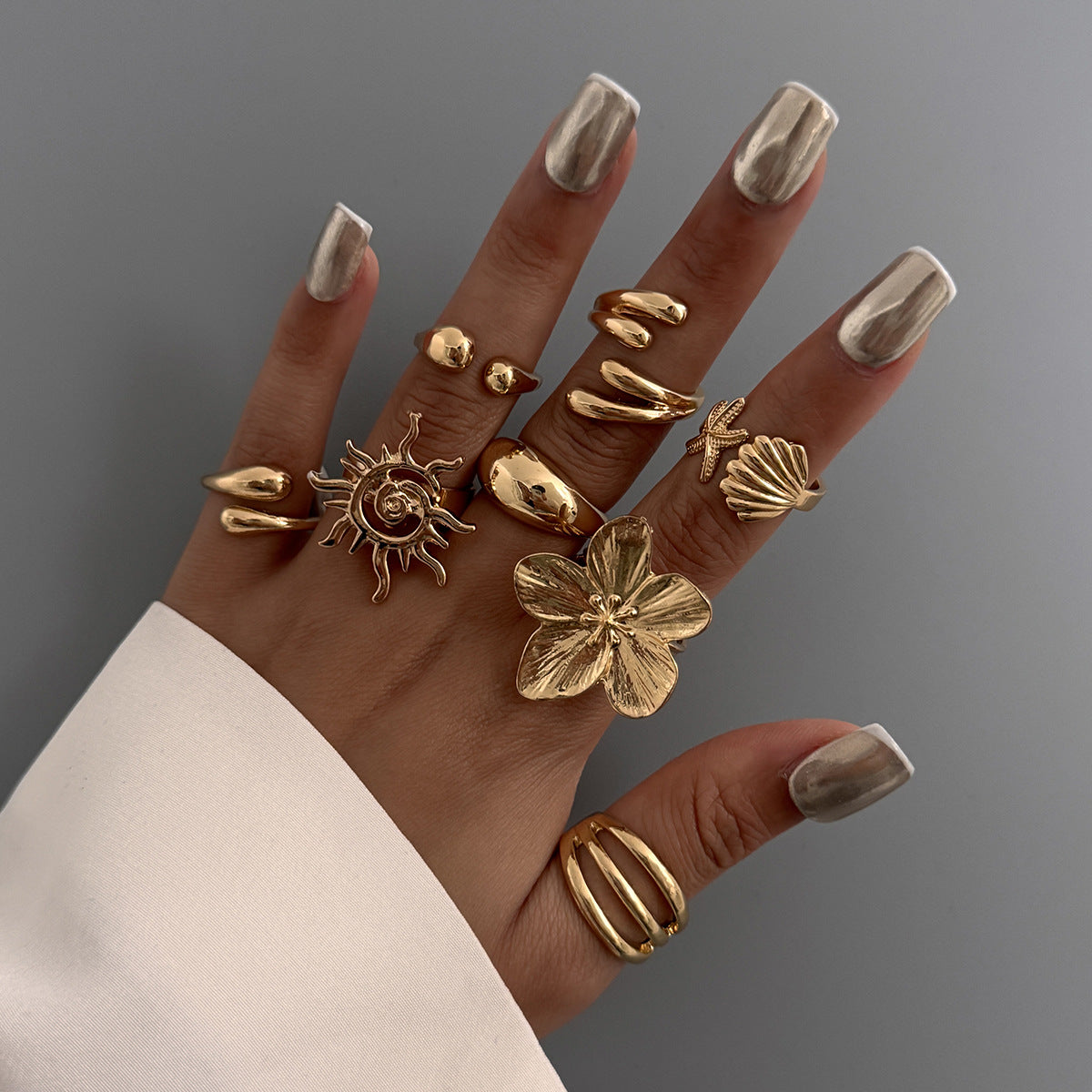 Tropical Starfish and Seashell Alloy Ring with Plated Finish for Women, Geometric and Animal-Shaped Statement Jewelry
