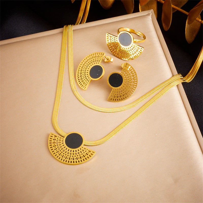 Juego de collar, pendientes y anillo de acero inoxidable chapado en oro negro con forma de abanico, estilo vintage