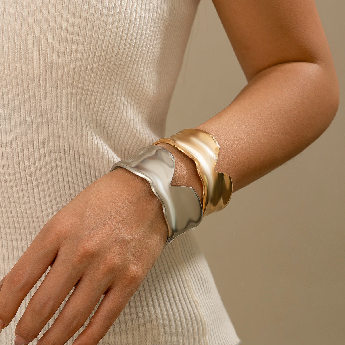 Minimalist Geometric Zinc Alloy Plated Open Cuff Bracelet