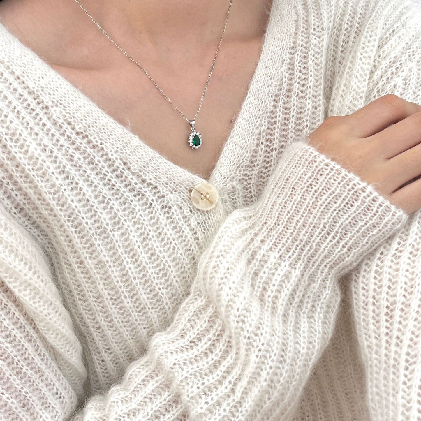 Minimalist Geometric Green Cubic Zirconia Pendant Necklace in 925 Sterling Silver with Adjustable Chain