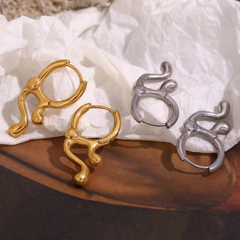 Orecchini Ear Cuff alla Moda Geometrici da Donna in Acciaio Inossidabile con Placcatura in Oro 18K e Design a Flusso Liquido