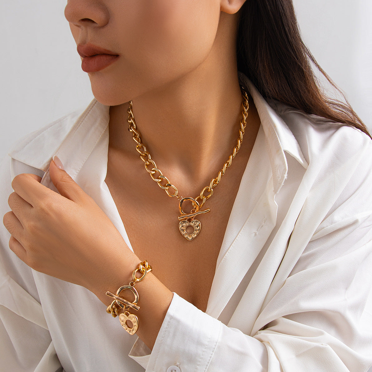 Punk Hollow Heart Alloy Pendant Necklace Plated Choker for Women