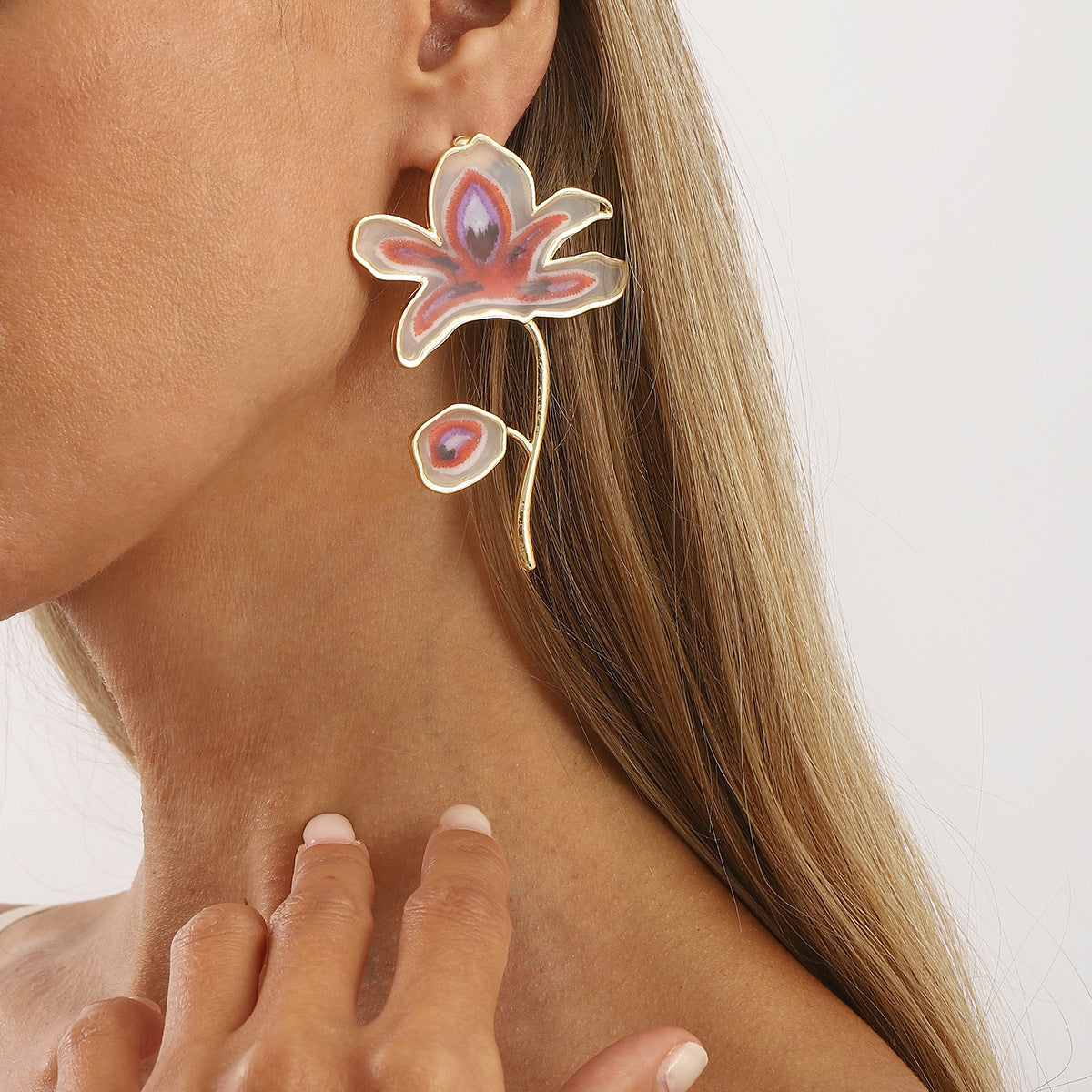 Minimalist Floral Geometric Zinc Alloy Earrings with Enamel Finish for Women