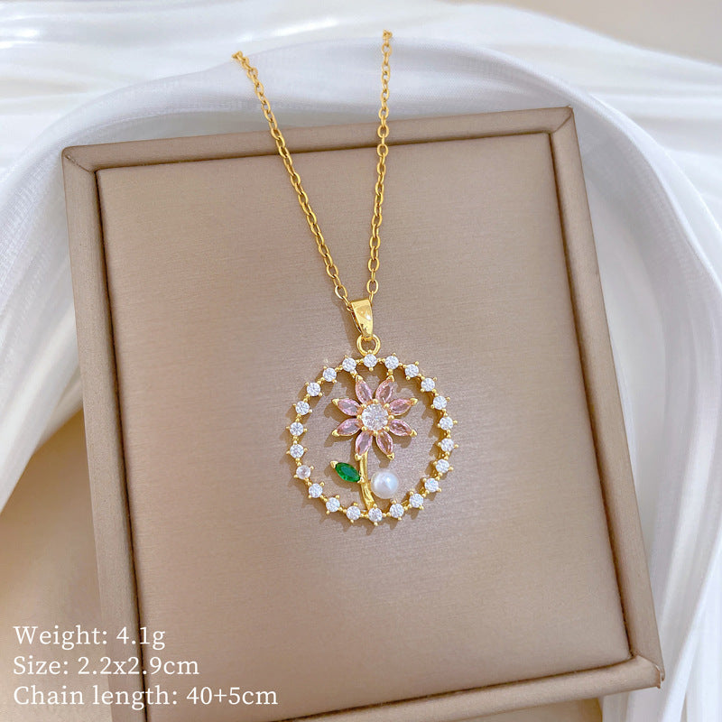 Sweet Round Floral Pearl Rhinestone Necklace Titanium Steel Cable Chain for Unisex