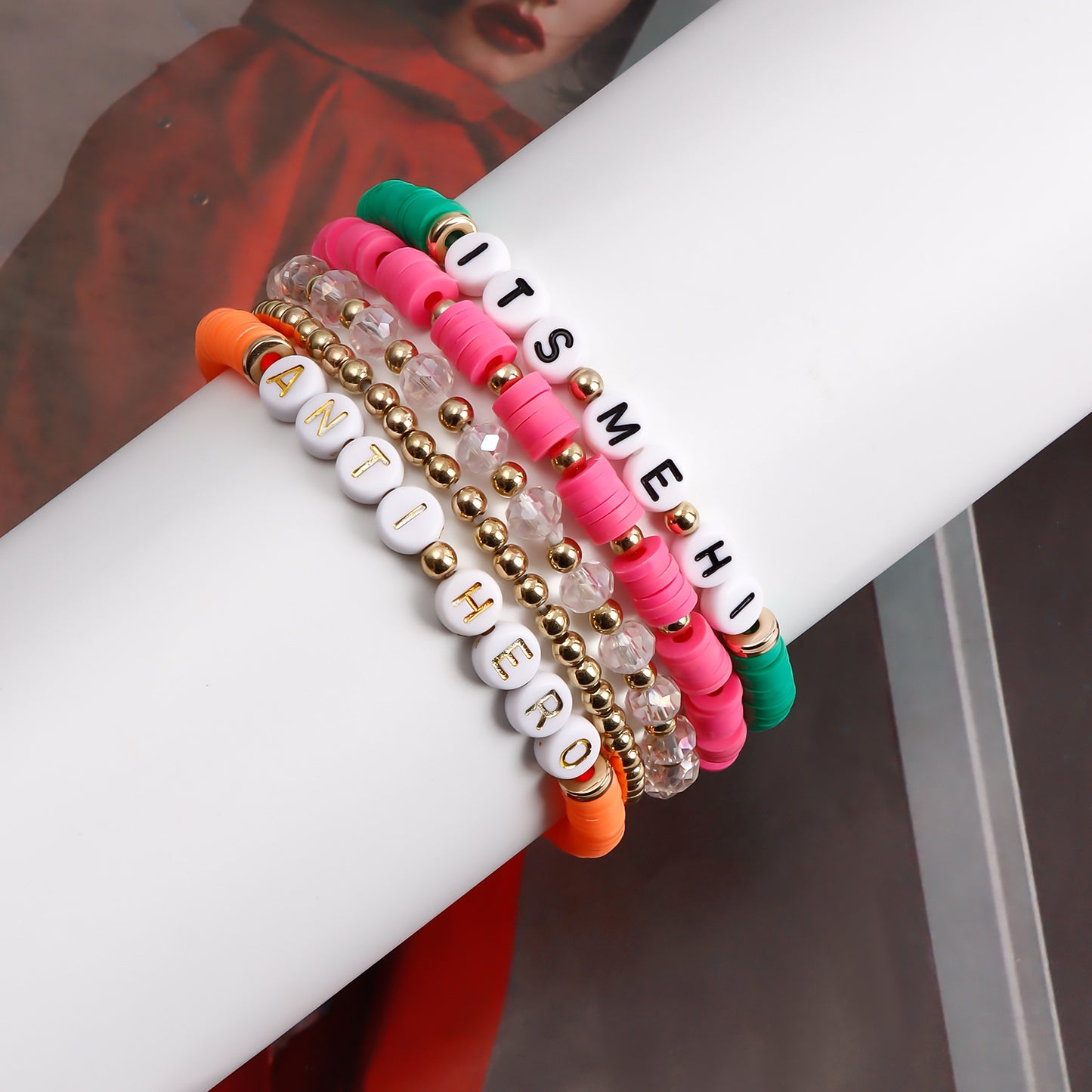Pulsera de la amistad con abalorios y letras geométricas estilo "Ins" para mujer con acabado chapado