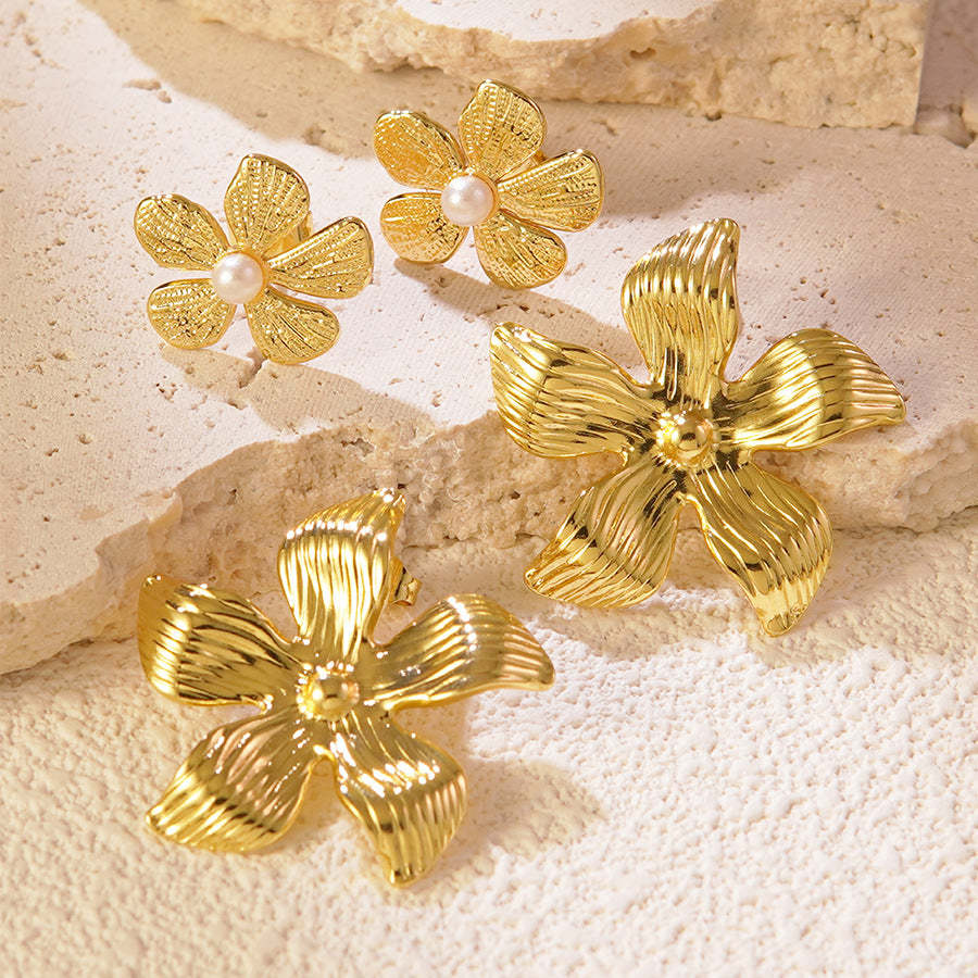 Vintage Elegant Floral Stainless Steel Plated Pearl Stud Earrings