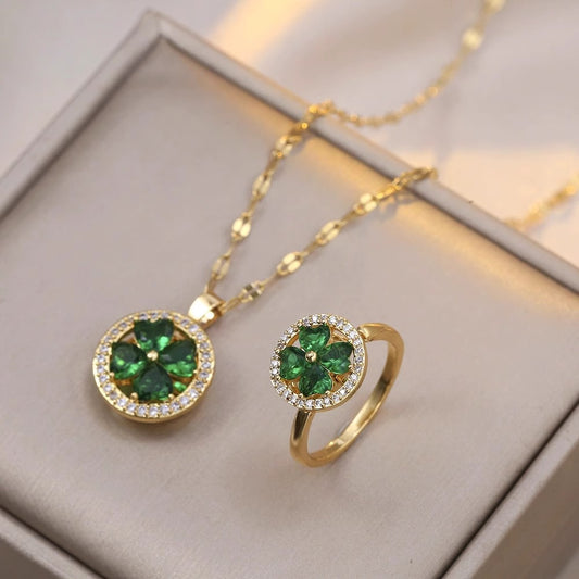 Set collana minimalista con anello rotante, catena in acciaio al titanio e zirconi micro-incastonati, da donna