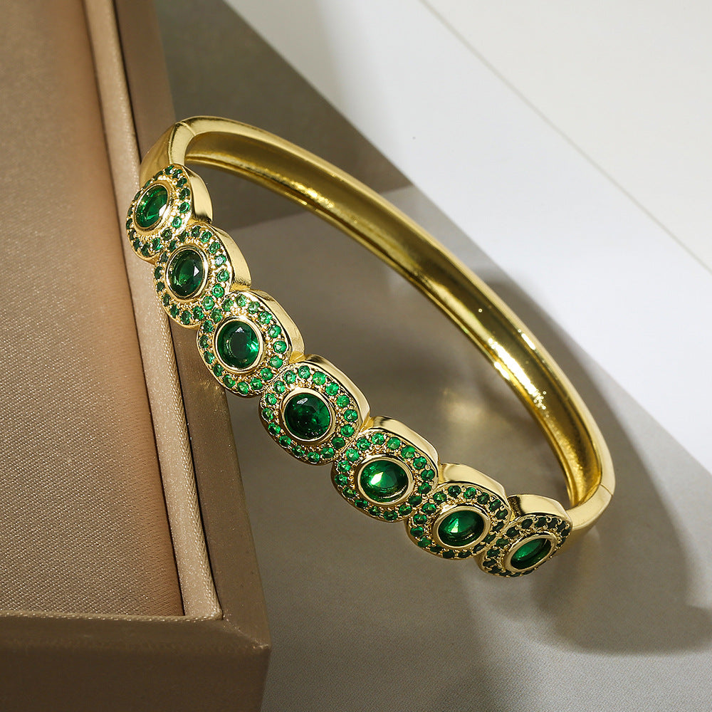 Bracciale Geometrico Minimalista in Rame con Placcatura in Oro e Intarsio in Zirconi da Donna