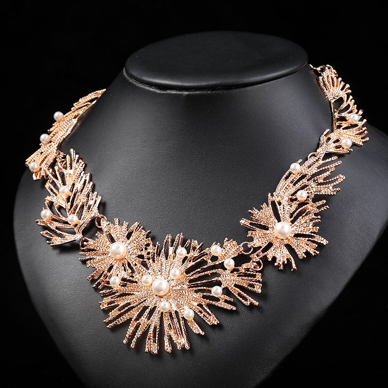 Geometric Vintage Statement Alloy Necklace Set with Pearl-Inspired Accents for Women Featuring Plated Finish and O-Chain Design