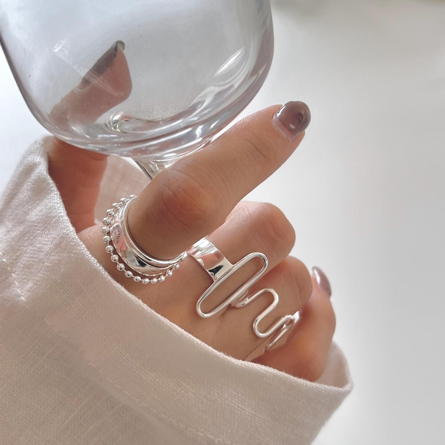 Anello da donna minimalista geometrico in argento sterling 925