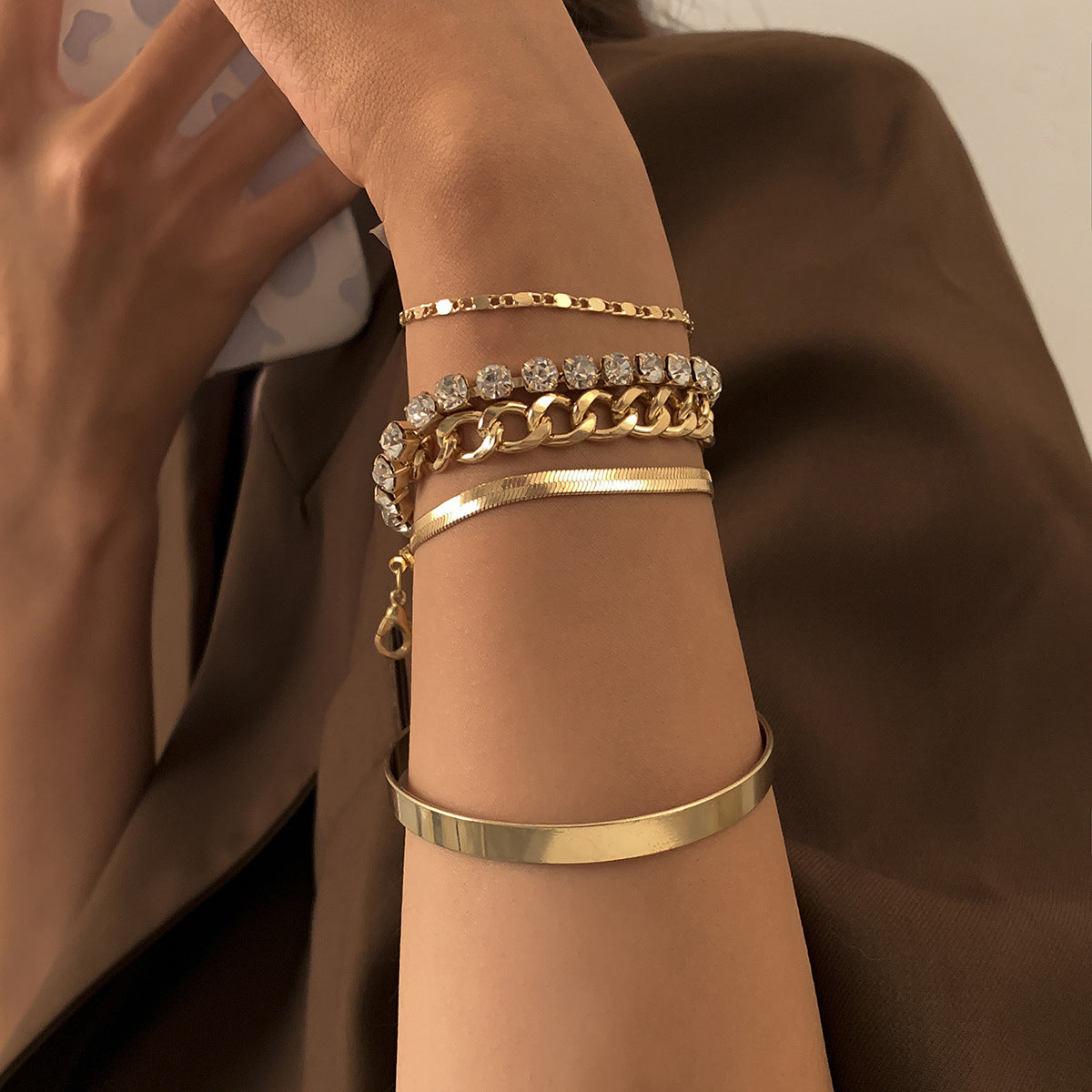 Geometric Style Stackable Snake Chain Bracelet Set for Women with Polished C-Shaped Thick Links and Rhinestone Accents