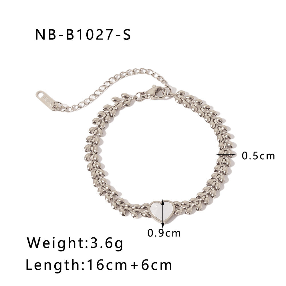 Bracciale Minimalista con Cuore in Madreperla Bianca, Catena in Acciaio Inossidabile e Placcatura in Oro 18K