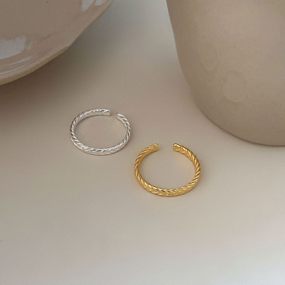 Anello Minimalista in Argento Sterling 925 a Corda Geometrica