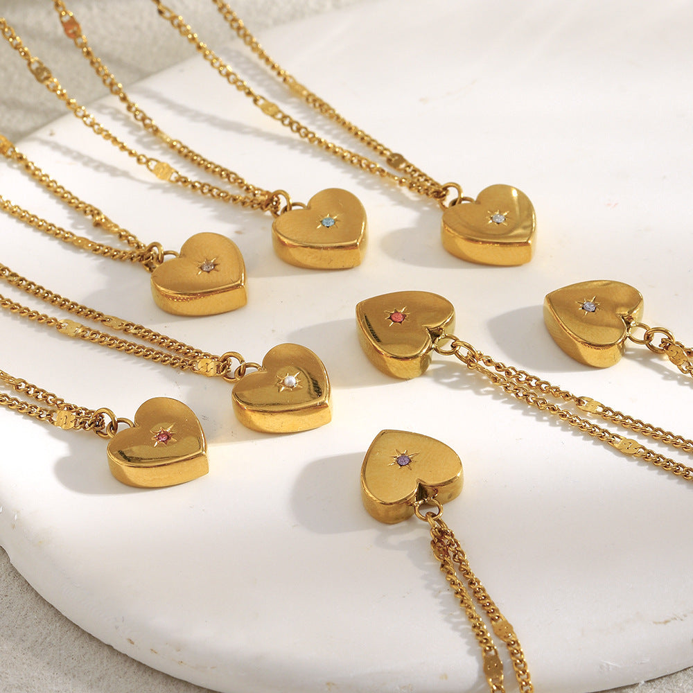 Collar Minimalista de Acero Inoxidable en Forma de Corazón con Baño de Oro de 18K y Detalles de Mini Circonitas para Mujer