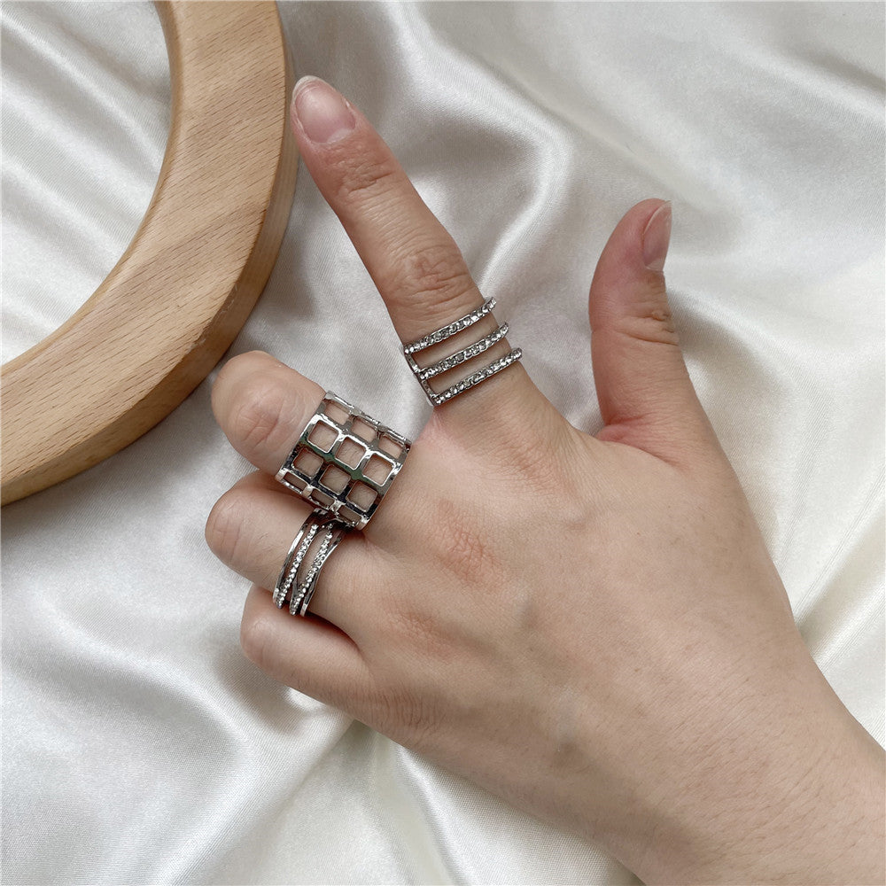 Bohemian Sweet Geometric Round Alloy Plated Rhinestone Crystal Ring Set for Women