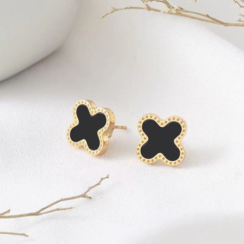 Natural Style Four-Leaf Clover Shaped Titanium Steel Earrings with Rose Gold Plating, Minimalist and Fresh Design