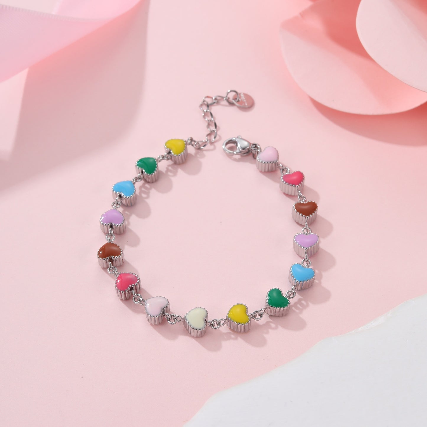 Braccialetto alla moda minimalista a forma di cuore smaltato in acciaio al titanio per donna con finitura placcata