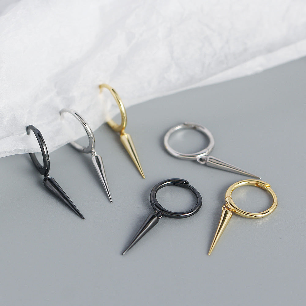 Orecchini a perno cono geometrico in argento sterling S925 con dettagli a rivetto