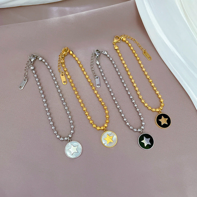 Pulsera de Cuentas de Nácar con Forma de Estrella de Estilo Vintage en Acero de Titanio con Chapado en Oro para Mujer