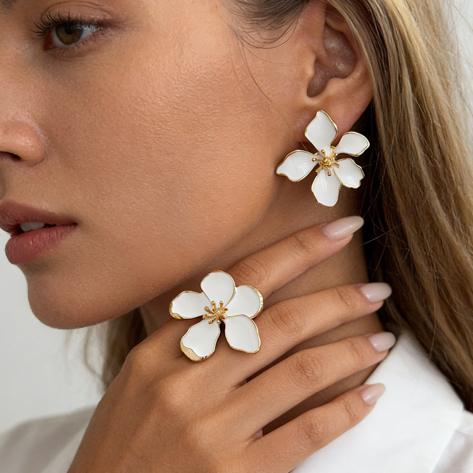 Minimalist Elegant Floral Drip Oil Plated Zinc Alloy Earrings for Women