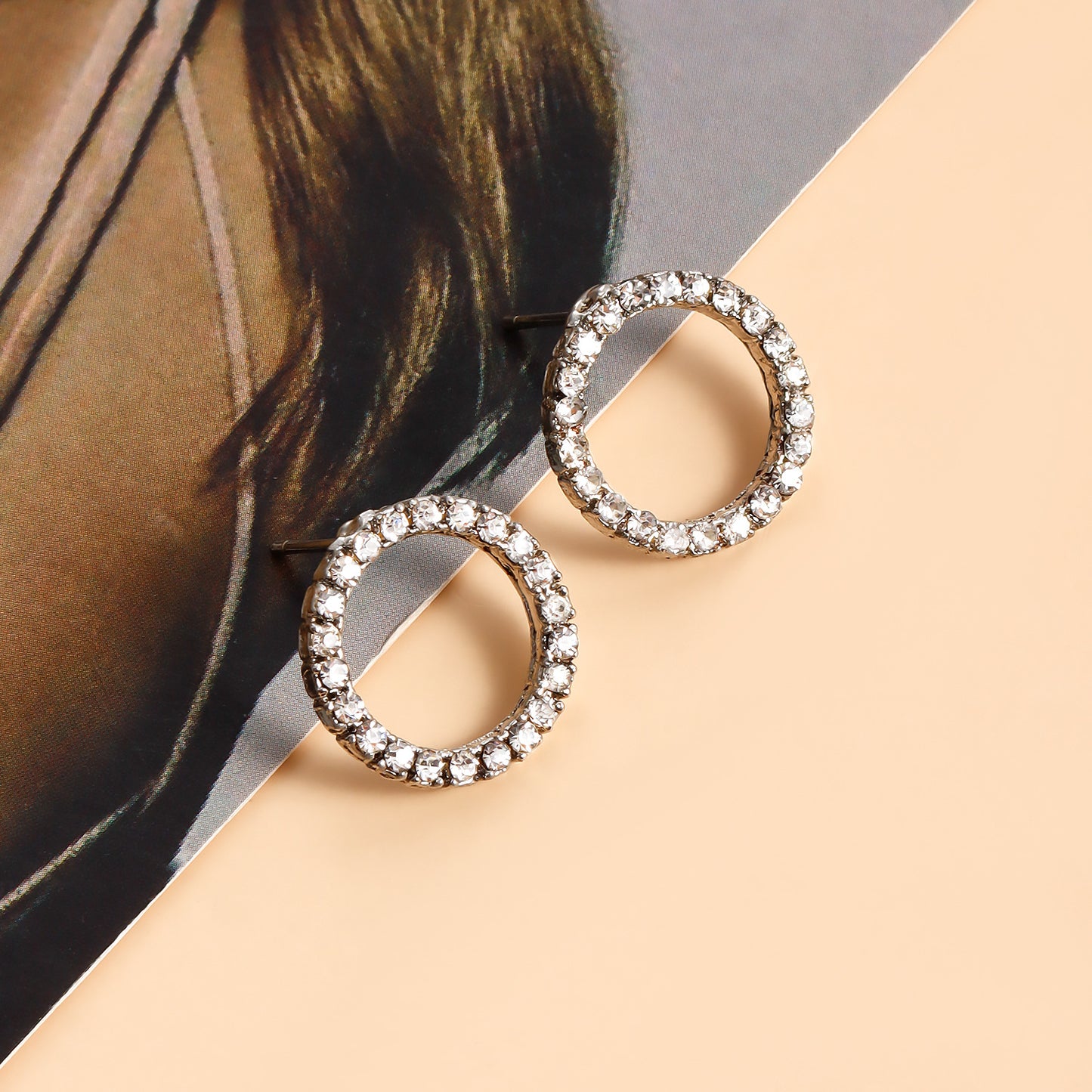 Minimalist Geometric Circle Stud Earrings in Alloy with Rhinestone Inlay and Plated Finish for Women