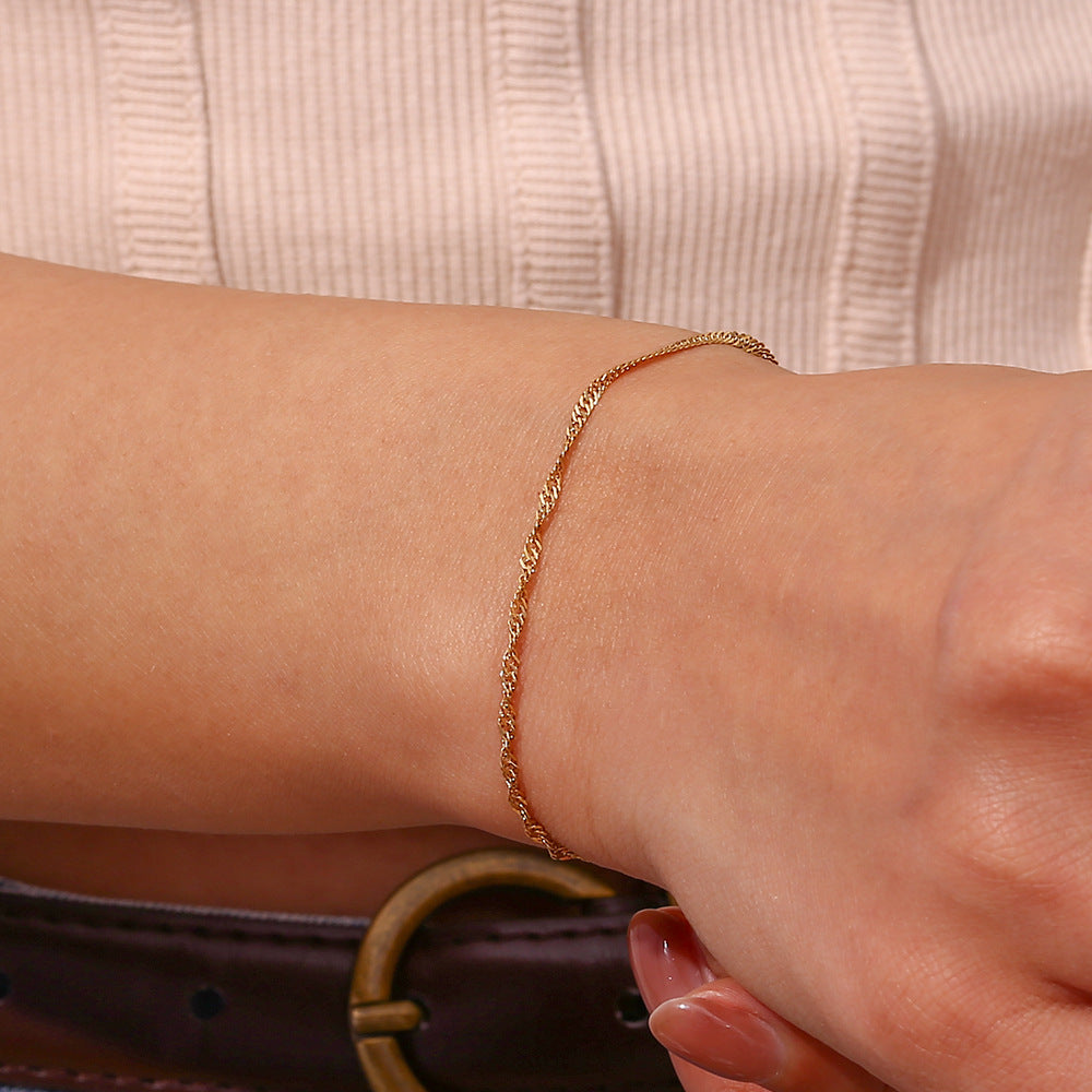 Minimalist Geometric Stainless Steel Plated 18K Gold Wave Necklace for Women Clavicle Chain